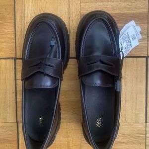 NWT Womans Brown Loafers Neverworn